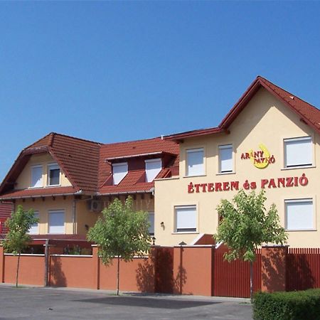 Arany Patko Panzio Hotel Debrecen Exterior photo